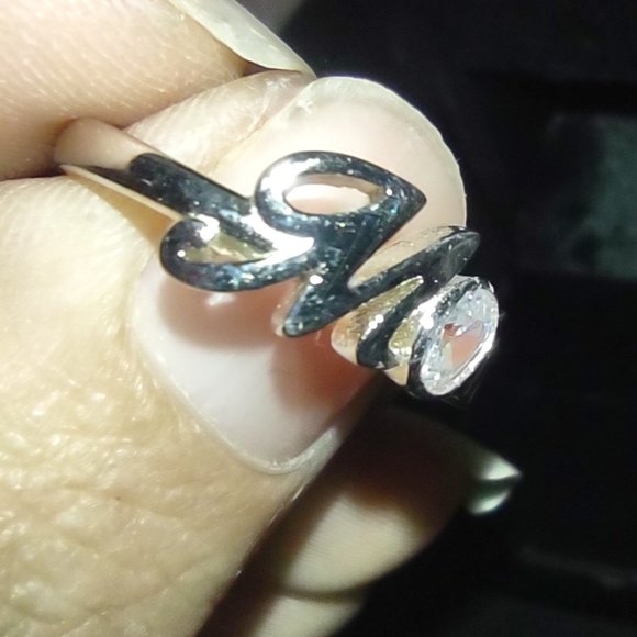 Sterling Silver CZ "Mom" Ring - Picture 4 of 5